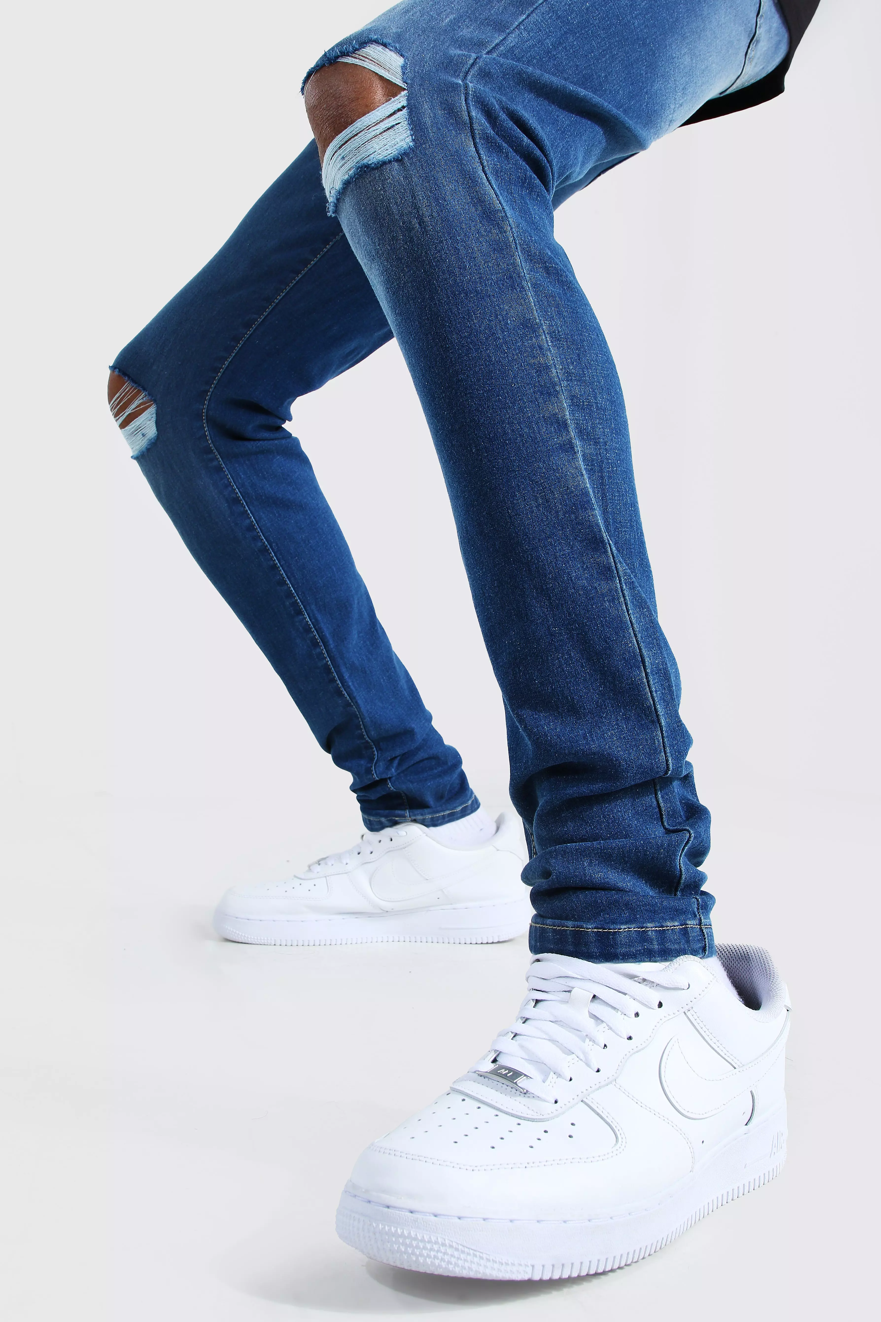 Skinny jeans air force ones on sale